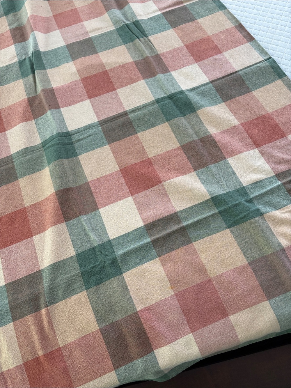 Fall plaid tablecloth - Picture 5 of 5